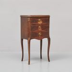 1039 2575 CHEST OF DRAWERS